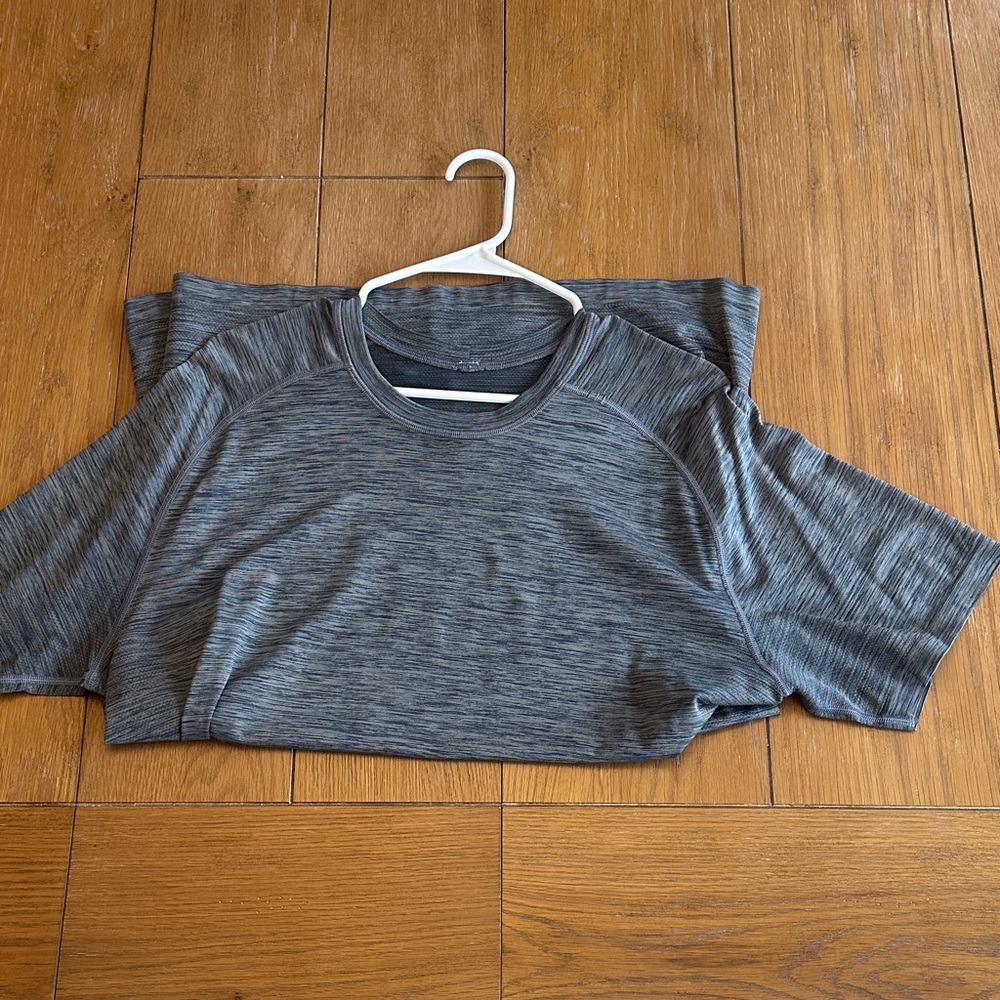 Lululemon Athletica Metal Vent Tech Tee